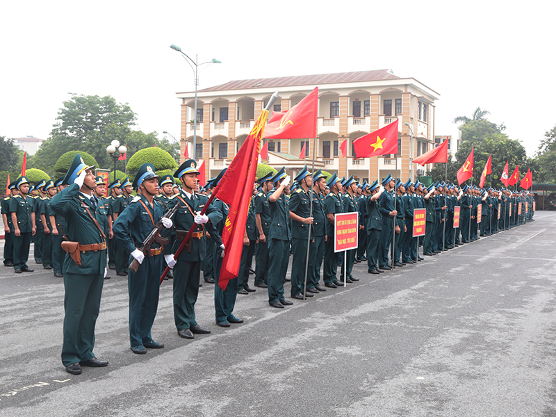 Các đơn vị trong Quân chủng Phòng không - Không quân tuyên thệ chiến sĩ mới năm 2024