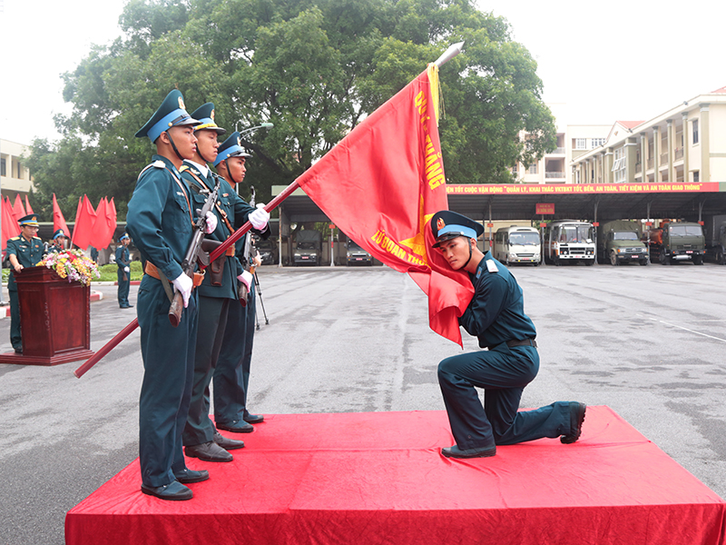 Các đơn vị trong Quân chủng Phòng không - Không quân tuyên thệ chiến sĩ mới năm 2024