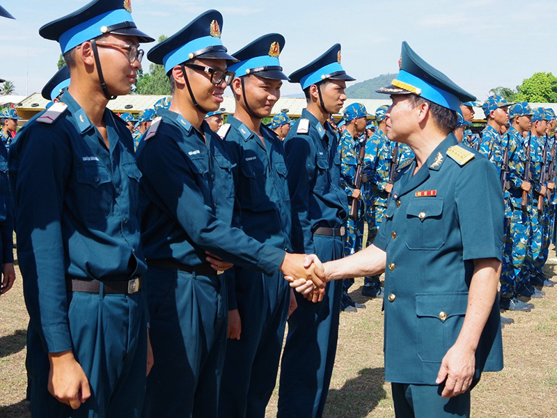 Các đơn vị trong Quân chủng Phòng không - Không quân tổ chức Lễ tuyên thệ chiến sĩ mới năm 2024