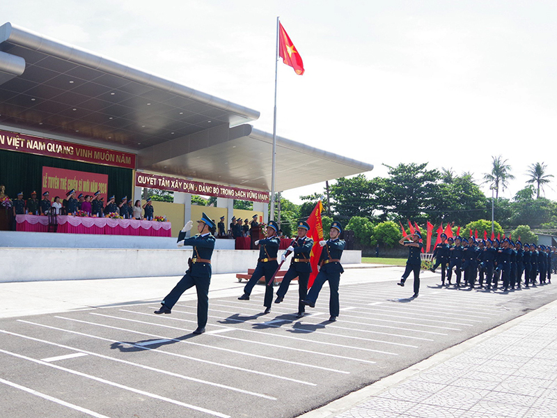 Các đơn vị trong Quân chủng Phòng không - Không quân tổ chức Lễ tuyên thệ chiến sĩ mới năm 2024