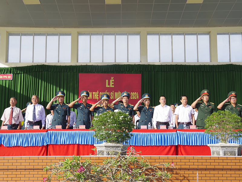 Các đơn vị trong Quân chủng Phòng không - Không quân tổ chức Lễ tuyên thệ chiến sĩ mới năm 2024