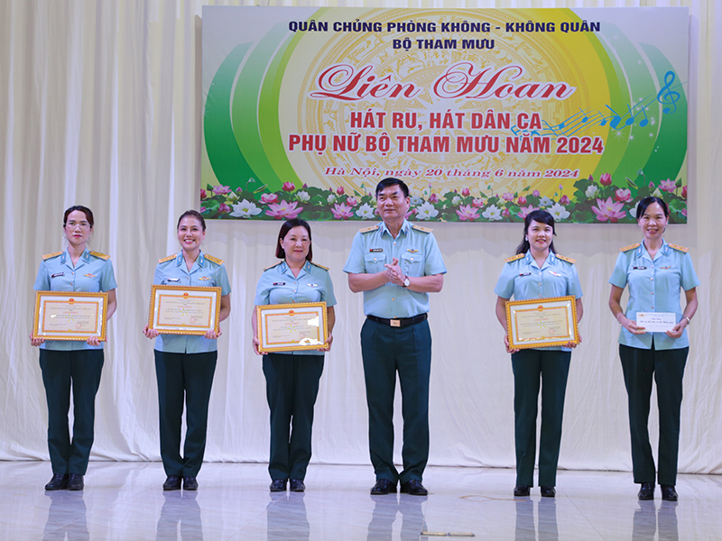 Hội Phụ nữ Bộ Tham mưu Phòng không - Không quân tổ chức Liên hoan hát ru, hát dân ca năm 2024