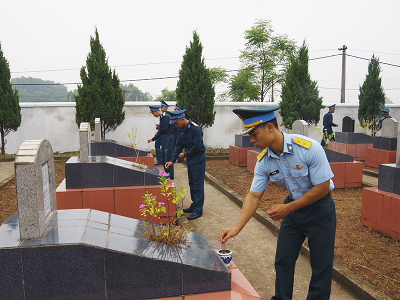 Thực hiện tốt công tác “Đền ơn đáp nghĩa” nhân dịp kỷ niệm 77 năm Ngày Thương binh - Liệt sĩ (27-7-1947 / 27-7-2024)