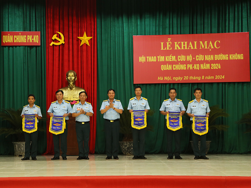 Quân chủng Phòng không - Không quân tổ chức Khai mạc Hội thao tìm kiếm, cứu hộ - cứu nạn đường không năm 2024