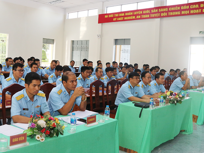 Quân chủng Phòng không - Không quân tập huấn công tác bảo đảm kỹ thuật ngành Tên lửa Phòng không năm 2024