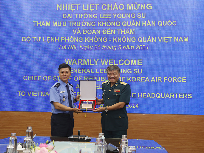Tham mưu trưởng Không quân Hàn Quốc thăm và làm việc tại Quân chủng Phòng không - Không quân