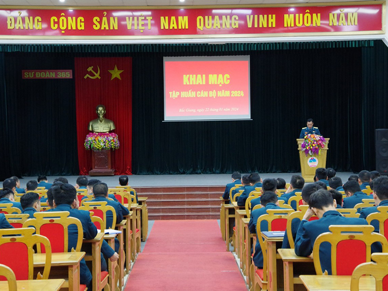 Sư đoàn 365 khai mạc tập huấn cán bộ năm 2024