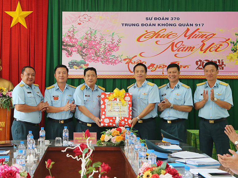 Quân chủng Phòng không - Không quân kiểm tra sẵn sàng chiến đấu các đơn vị Miền Nam