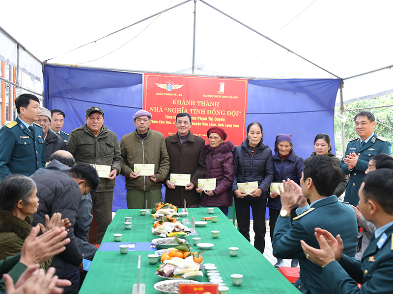Quân chủng PK-KQ và Đại học Bách khoa Hà Nội tổ chức khánh thành nhà “Nghĩa tình đồng đội” cho các gia đình cựu chiến binh tỉnh Lạng Sơn