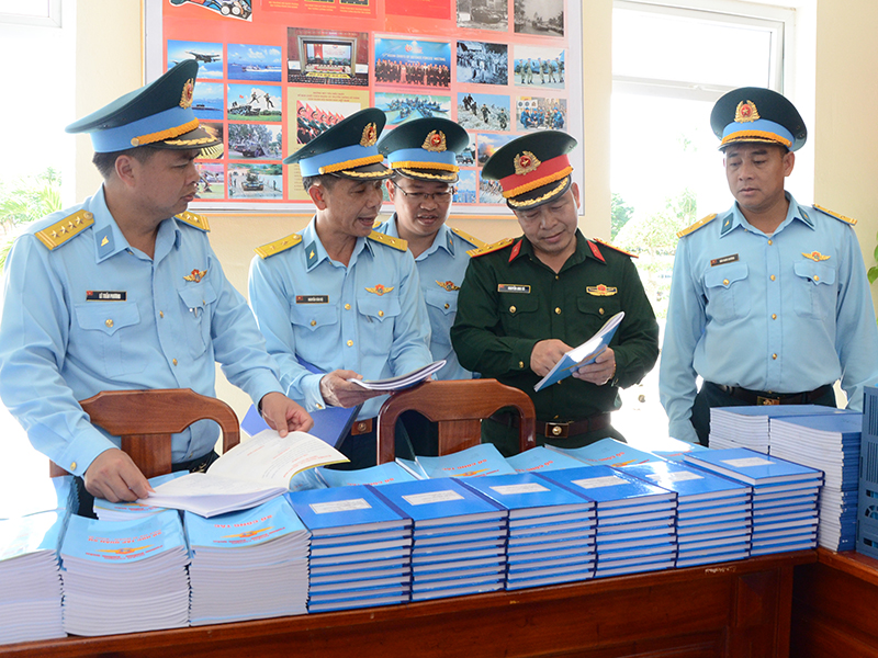 Cục Quân huấn kiểm tra công tác chuẩn bị huấn luyện chiến sĩ mới tại Tiểu đoàn huấn luyện chiến sĩ mới, Sư đoàn 375
