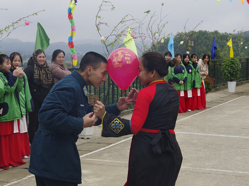 Sư đoàn 365 tổ chức Chương trình “Xuân canh trời - Thắm tình quân dân”
