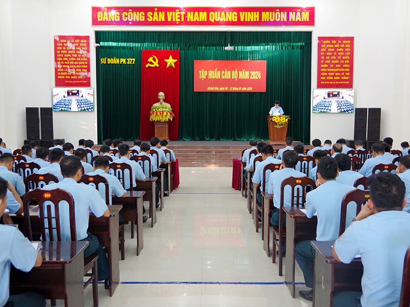 Sư đoàn 377 tập huấn cán bộ năm 2024