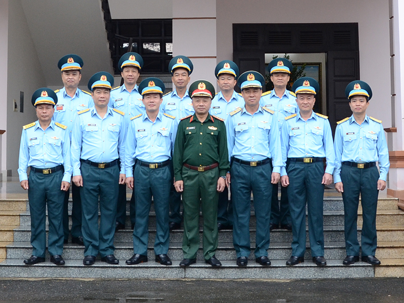 Tổng cục Chính trị kiểm tra, chúc Tết Sư đoàn 372 và Sư đoàn 375
