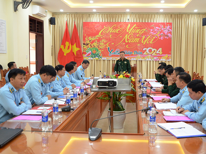 Tổng cục Chính trị kiểm tra, chúc Tết Sư đoàn 372 và Sư đoàn 375