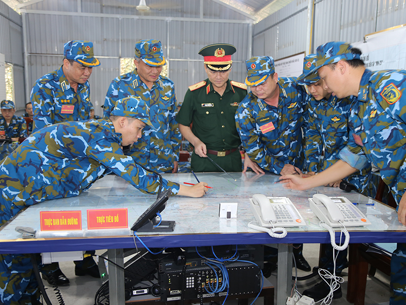 Xây dựng Bộ đội Phòng không - Không quân vừa “hồng” vừa “chuyên”, góp phần bảo vệ vững chắc bầu trời Tổ quốc