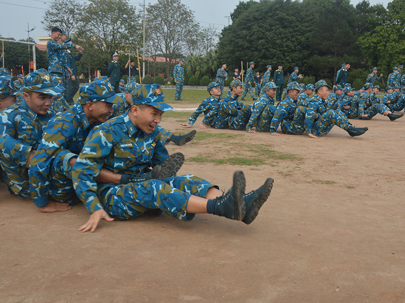 Tuổi trẻ Học viện Phòng không - Không quân sôi nổi các hoạt động đón Tết Giáp Thìn