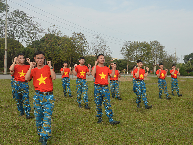 Tuổi trẻ Học viện Phòng không - Không quân sôi nổi các hoạt động đón Tết Giáp Thìn