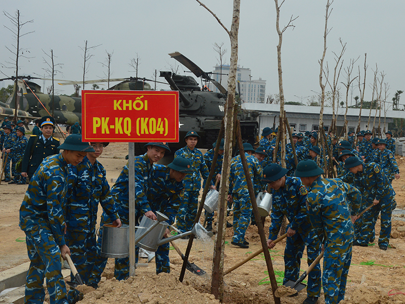 Học viện PK-KQ tham gia Lễ phát động “Tết trồng cây đời đời nhớ ơn Bác Hồ” Xuân Giáp Thìn 2024 do Bộ Quốc phòng tổ chức