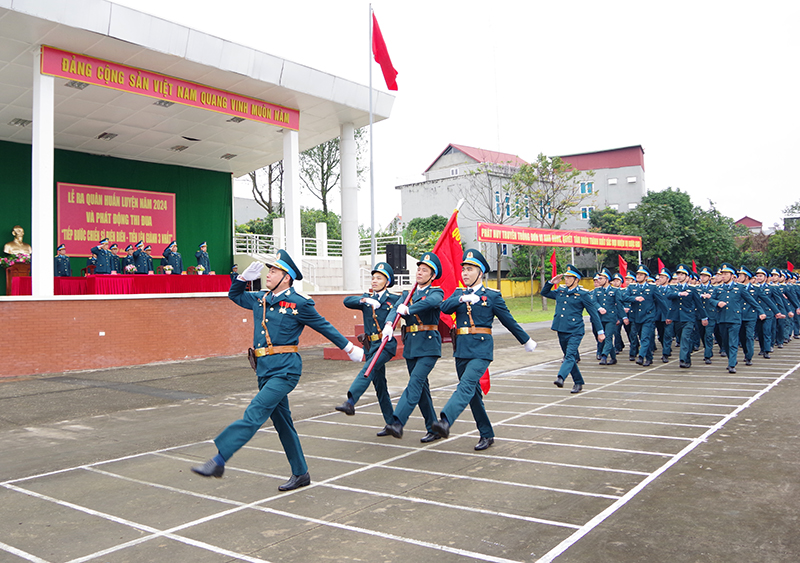 Khối cơ quan các Sư đoàn trong Quân chủng PK-KQ tổ chức Lễ ra quân huấn luyện năm 2024
