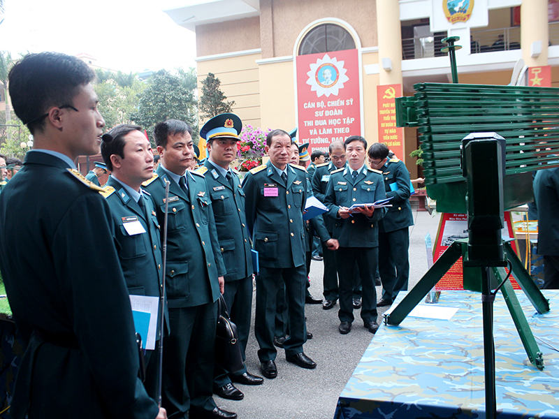 Sư đoàn 361 tổ chức Hội thi thao giảng giáo viên, mô hình học cụ năm 2024