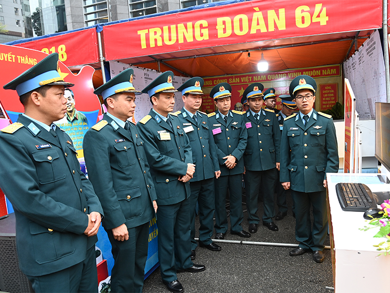 Sư đoàn 361 tổ chức Hội thi giáo viên, mô hình học cụ năm 2025