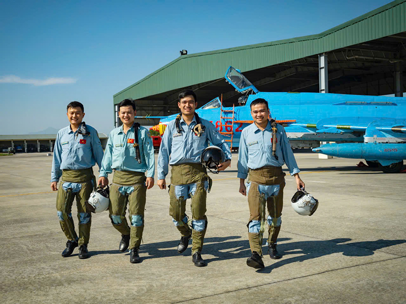 Vững cánh bay trên vùng gió cát