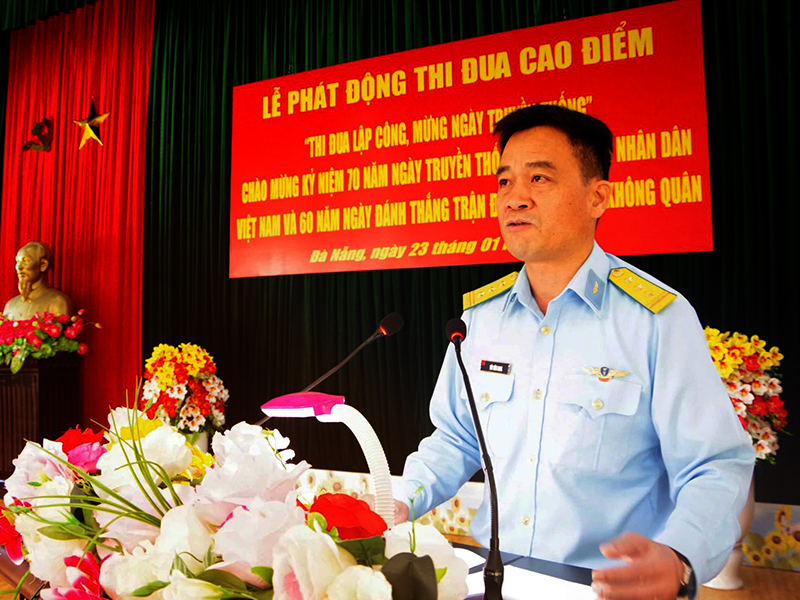 Sư đoàn Không quân 372 phát động thi đua chào mừng kỷ niệm 70 năm Ngày truyền thống Không quân nhân dân Việt Nam