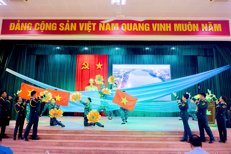 Sư đoàn 367 và Sư đoàn 370 tổ chức Chương trình “Xuân chiến sĩ năm 2025”