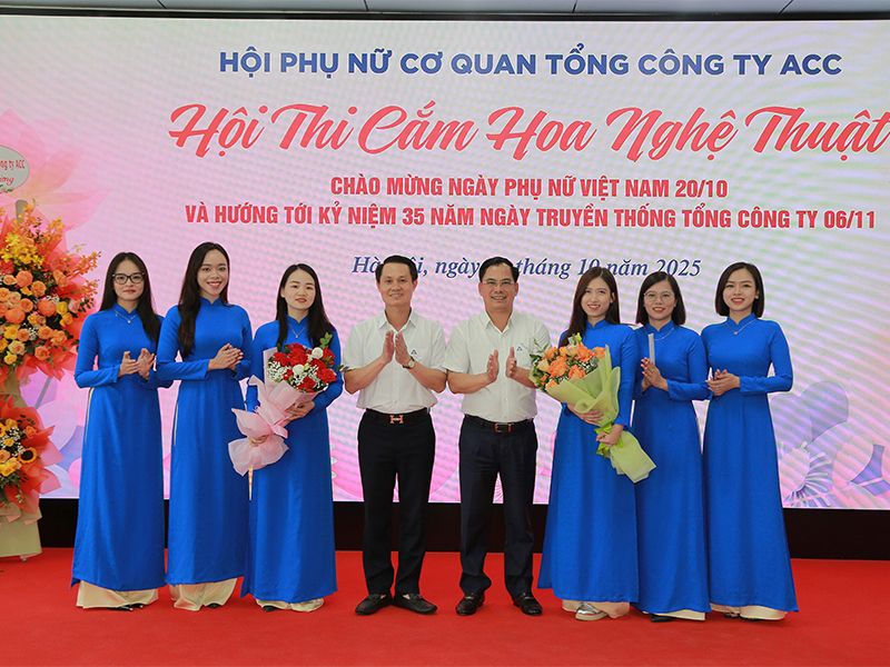 Hội Phụ nữ cơ quan Tổng công ty ACC tổ chức Hội thi cắm hoa nghệ thuật chào mừng kỷ niệm 95 năm Ngày Phụ nữ Việt Nam