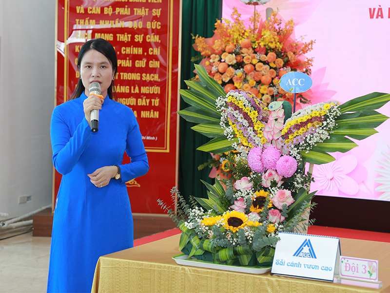 Hội Phụ nữ cơ quan Tổng công ty ACC tổ chức Hội thi cắm hoa nghệ thuật chào mừng kỷ niệm 95 năm Ngày Phụ nữ Việt Nam