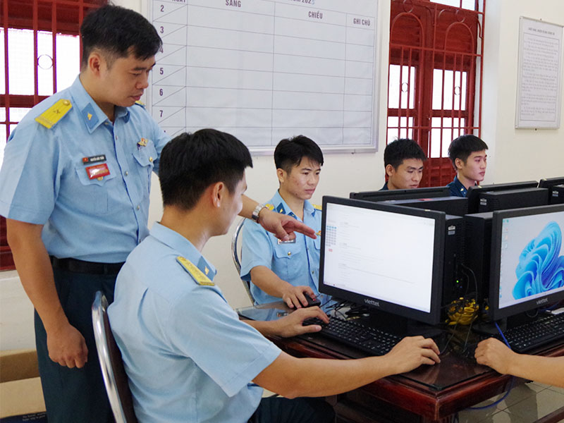 Đẩy mạnh chuyển đổi số, xây dựng Sư đoàn 377 “tinh, gọn, mạnh”