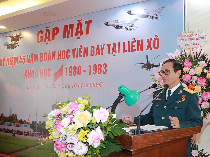 Đoàn học viên bay tại Liên Xô khóa học 1980-1983 gặp mặt nhân kỷ niệm 45 năm ngày nhập học