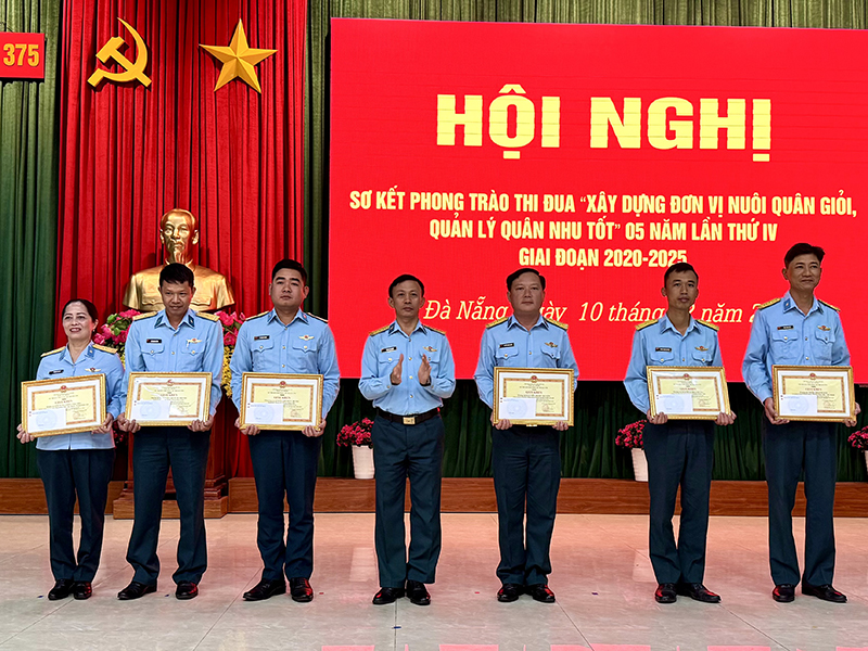 Sư đoàn 375 tổ chức Hội nghị sơ kết Phong trào thi đua “Xây dựng đơn vị nuôi quân giỏi, quản lý quân nhu tốt” giai đoạn 2020-2025