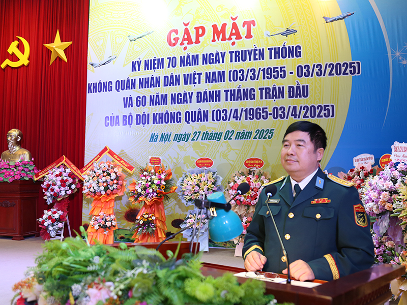 Sư đoàn Không quân 371 gặp mặt kỷ niệm 70 năm Ngày truyền thống Không quân nhân dân Việt Nam và 60 năm Ngày đánh thắng trận đầu của Bộ đội Không quân