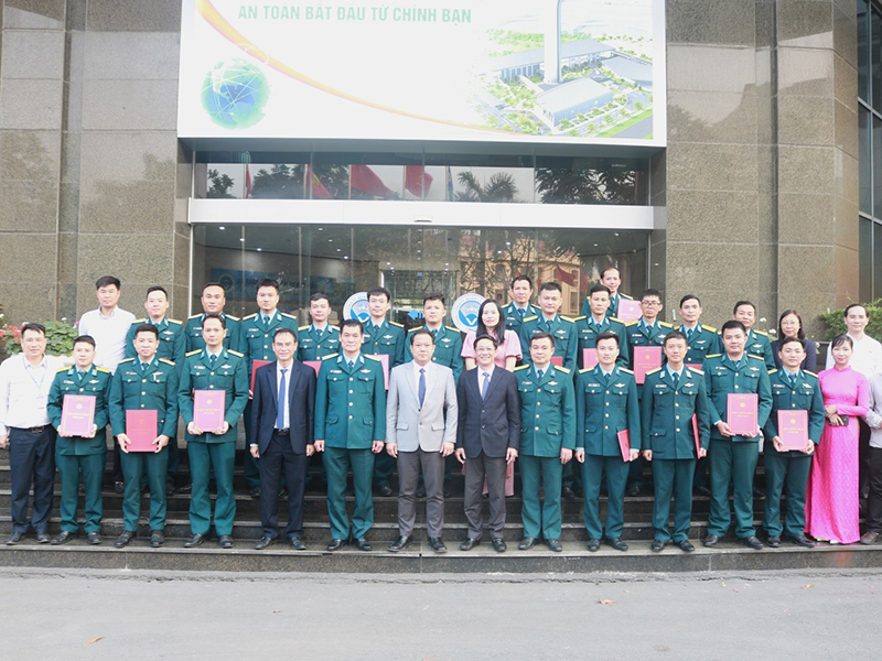 Tổng công ty Quản lý bay Việt Nam tổ chức Khóa bồi dưỡng nâng cao kiến thức về quản lý hoạt động bay cho lực lượng quản lý, điều hành bay Quân chủng Phòng không - Không quân