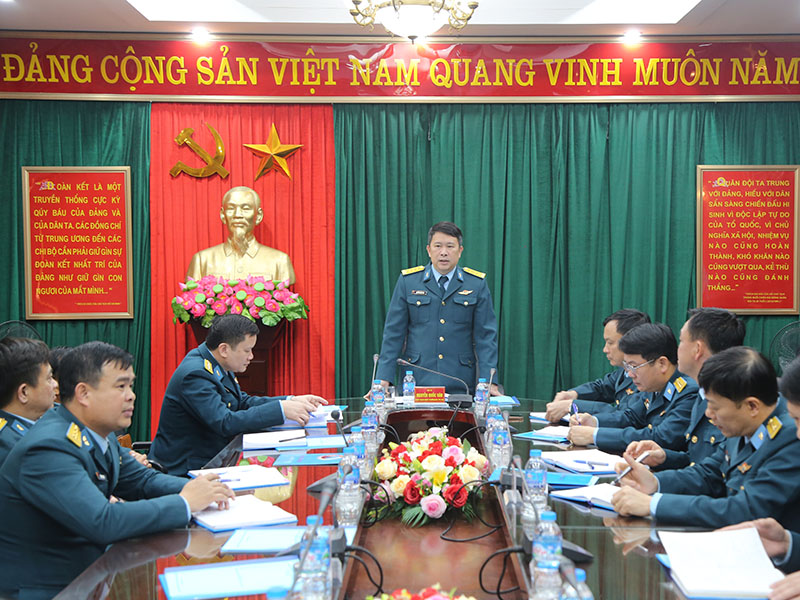 Quân chủng Phòng không - Không quân kiểm tra công tác cải cách hành chính, chuyển đổi số và sau 1 tháng ra quân huấn luyện, huấn luyện chiến sĩ mới tại Sư đoàn 363, Sư đoàn 365 và Sư đoàn 361