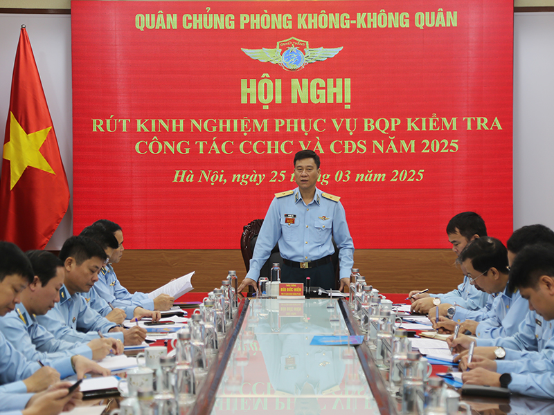 Quân chủng Phòng không - Không quân tổ chức Hội nghị rút kinh nghiệm phục vụ Bộ Quốc phòng kiểm tra công tác cải cách hành chính và chuyển đổi số năm 2025