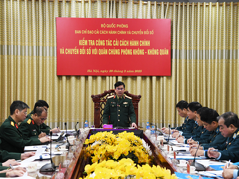 Bộ Quốc phòng kiểm tra công tác cải cách hành chính và chuyển đổi số đối với Quân chủng Phòng không - Không quân