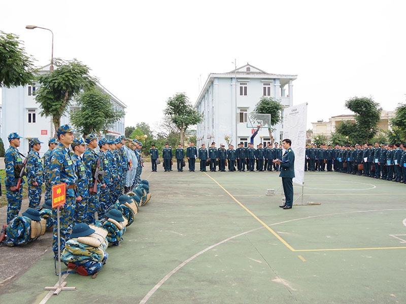 Quân chủng Phòng không - Không quân tập huấn kíp chiến đấu Sở chỉ huy sư đoàn, trung đoàn không quân năm 2025