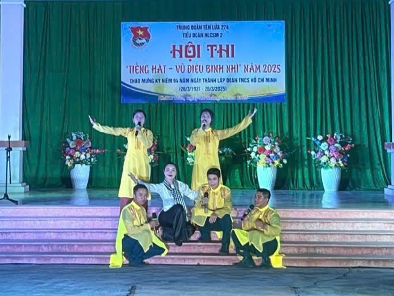 Trung đoàn 274 tổ chức Hội thi “Tiếng hát - Vũ điệu binh nhì”
