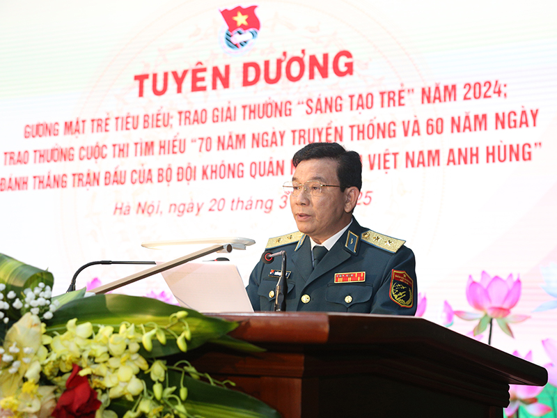Tôn vinh những cống hiến của tuổi trẻ Quân chủng Phòng không - Không quân