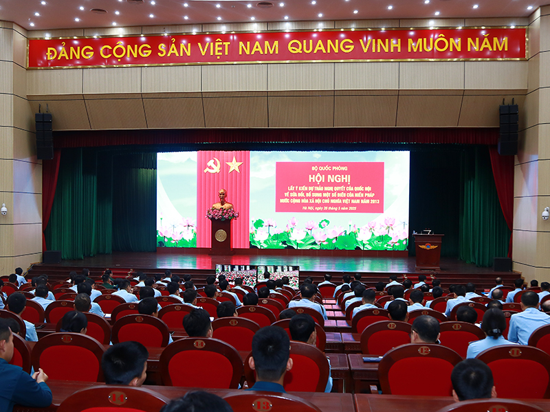 Bộ Quốc phòng tổ chức lấy ý kiến dự thảo Nghị quyết về sửa đổi, bổ sung một số điều của Hiến pháp năm 2013