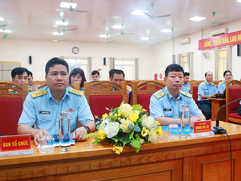 Cục Chính trị Phòng không - Không quân tập huấn chuyển giao phần mềm kiểm phiếu bầu cử bằng máy vi tính