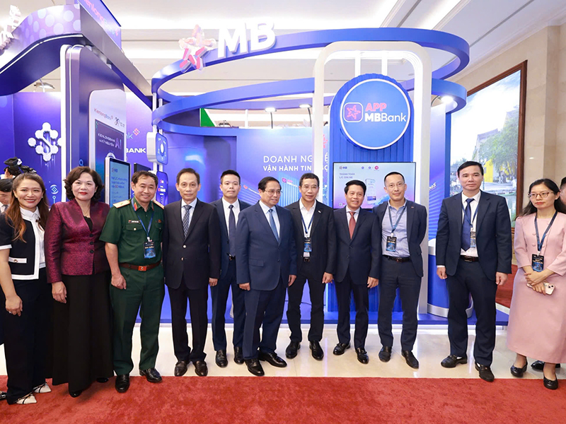 MB tăng cường chuyển đổi số tài chính doanh nghiệp toàn diện và không giới hạn - Sự kiện Chuyển đổi số ngành Ngân hàng 2025