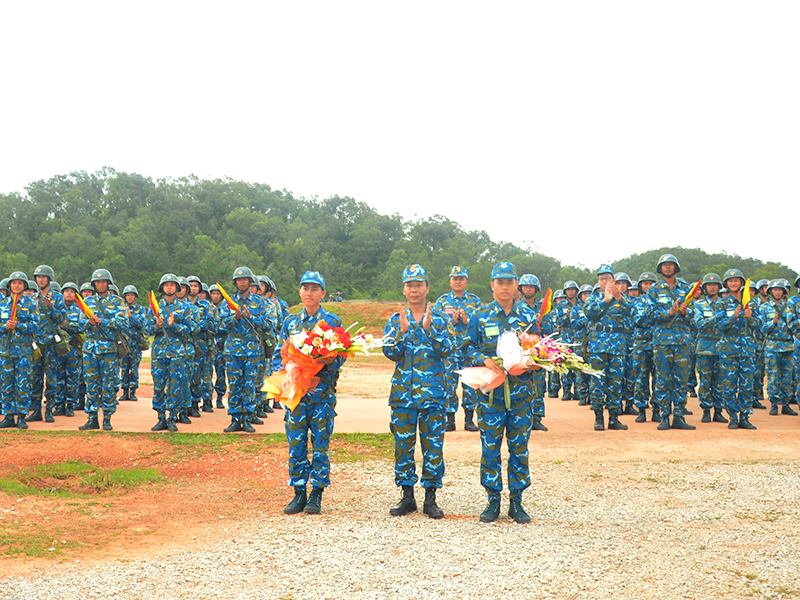 Học viện Phòng không-Không quân tổ chức thành công diễn tập chỉ huy-cơ quan 1 bên 2 cấp có bắn đạn học tập pháo phòng không cho các đối tượng học viên ra trường năm 2025