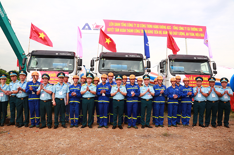 Khởi công xây dựng công trình “Mở rộng sân đỗ máy bay, Cảng hàng không quốc tế Cát Bi giai đoạn 2”