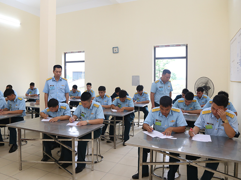 Sư đoàn 361 tổ chức Khai mạc Diễn tập chiến thuật kíp chiến đấu trạm ra đa năm 2025