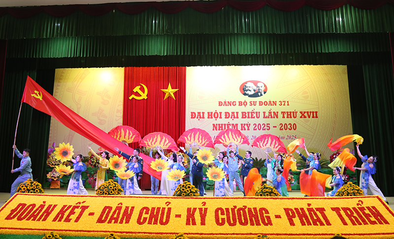 Tiếp tục xây dựng Sư đoàn 371 “Cách mạng, chính quy, tinh nhuệ, hiện đại”