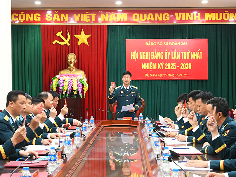 Đảng bộ Sư đoàn 365 tổ chức thành công Đại hội đại biểu lần thứ XV, nhiệm kỳ 2025-2030