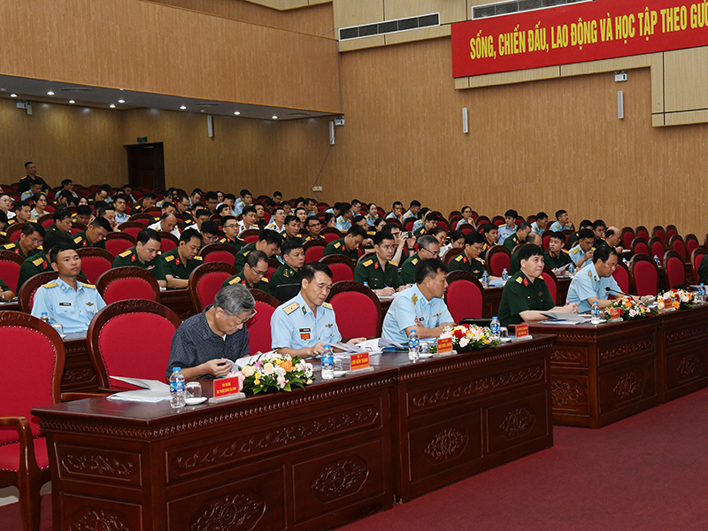 Văn phòng Bộ Quốc phòng khai mạc Lớp bồi dưỡng kiến thức về quản lý nhà nước, cải cách hành chính và chuyển đổi số năm 2025 khu vực phía Bắc